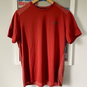 The North Face Tee - L
